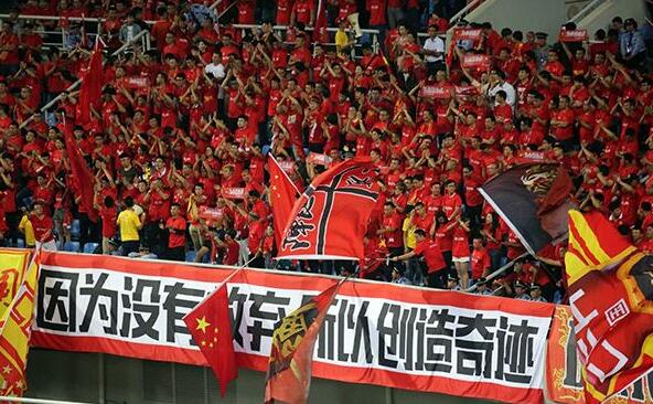 本赛季，23岁的博尼法斯为勒沃库森出场21场比赛，贡献14球7助。